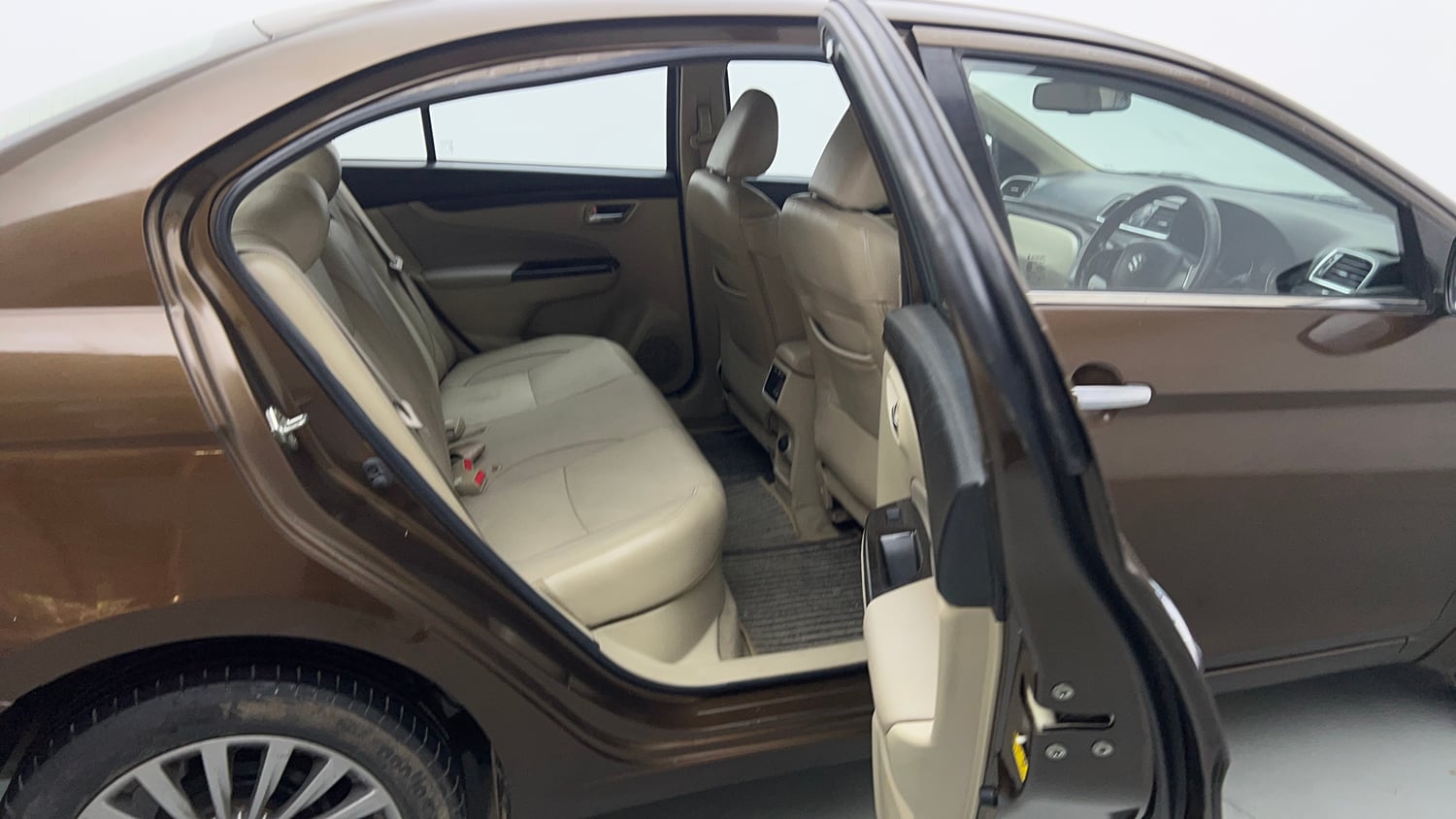 Used 2017 Maruti Suzuki Ciaz Alpha 1.4 MT Petrol Manual interior RIGHT SIDE REAR DOOR CABIN VIEW
