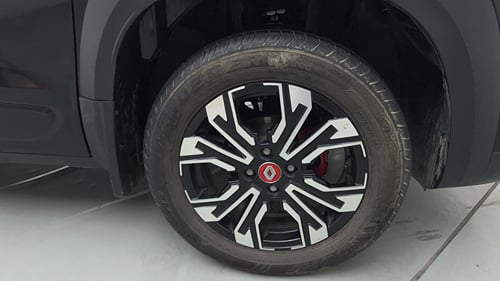 Used 2025 Renault Kiger RXZ Turbo CVT Petrol Automatic tyres RIGHT FRONT TYRE RIM VIEW