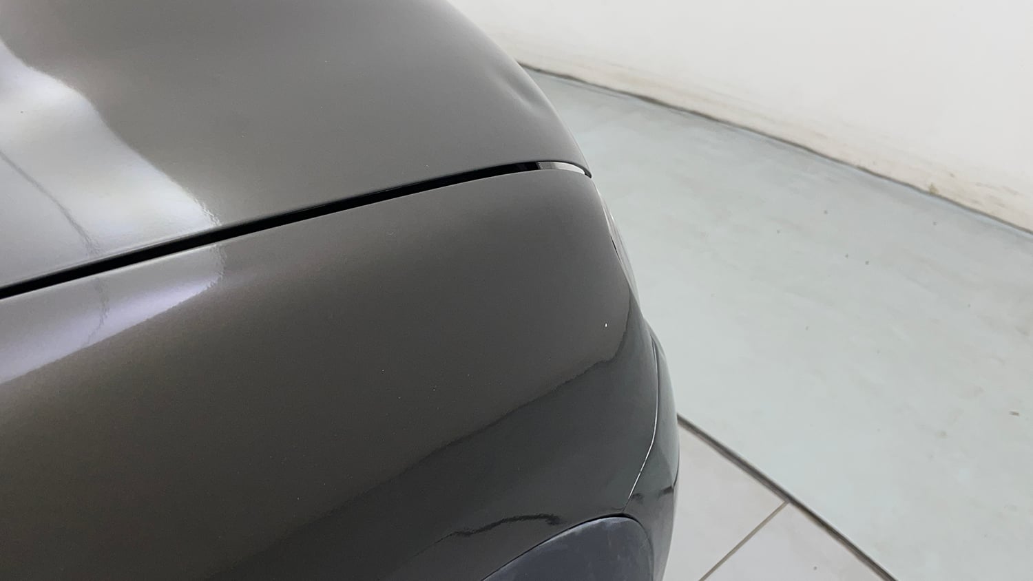 Used 2016 Renault Kwid 1.0 RXT Petrol Manual dents MINOR SCRATCH