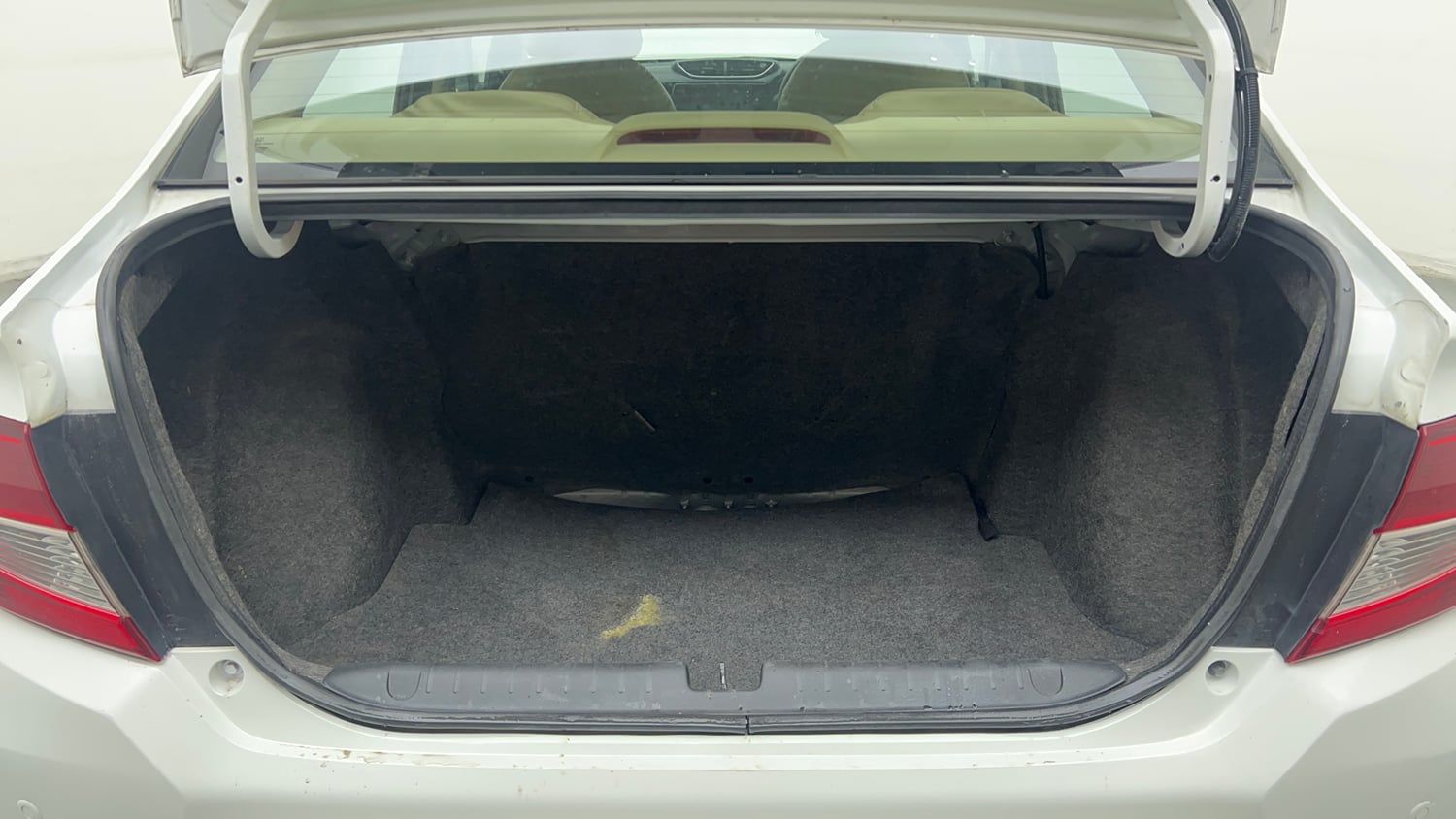 Used 2019 Honda Amaze 1.2 VX CVT Petrol Petrol Automatic interior DICKY INSIDE VIEW