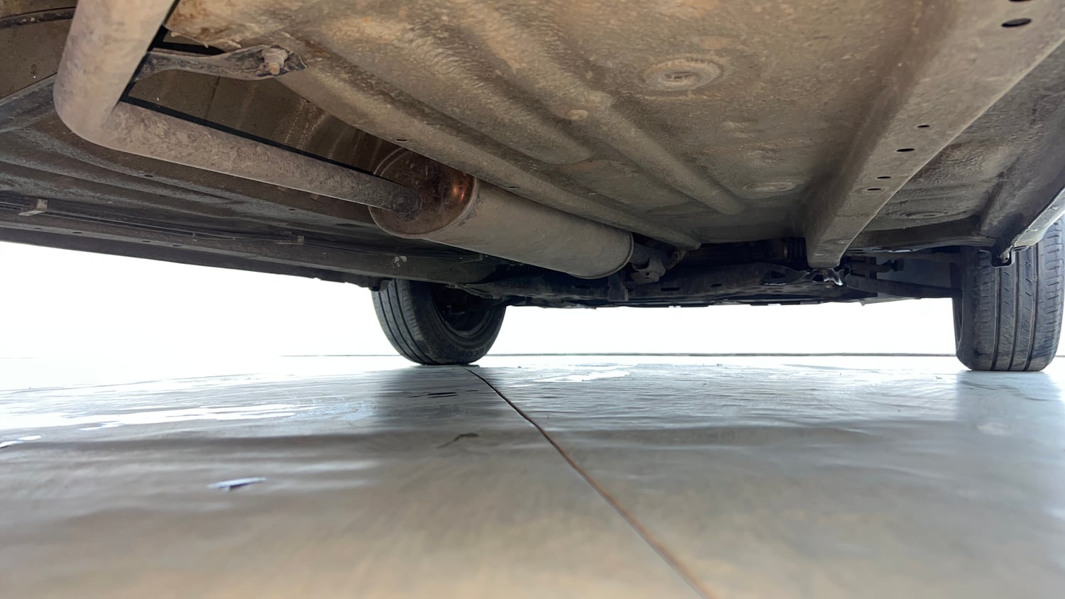 Used 2018 Maruti Suzuki Ignis Delta 1.2 AMT Petrol Automatic extra REAR RIGHT UNDERBODY VIEW