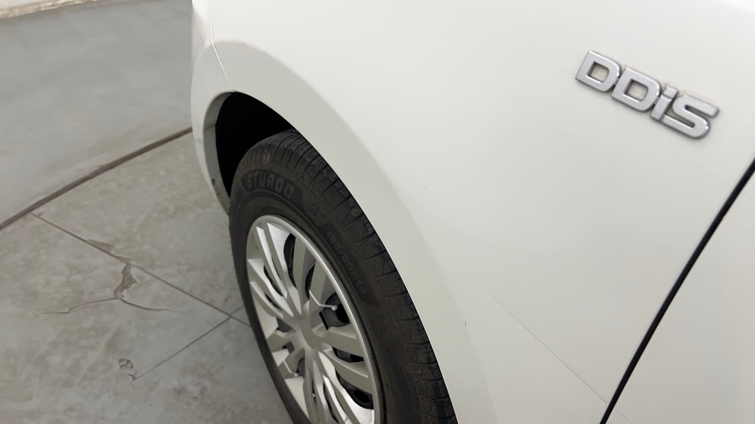 Used 2019 Maruti Suzuki Dzire VDi AMT Diesel Automatic dents MINOR SCRATCH