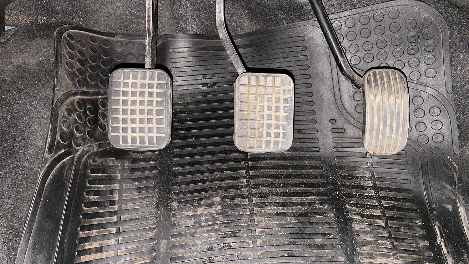 Used 2018 Tata Tiago Revotron XZ Petrol Manual interior PEDALS VIEW