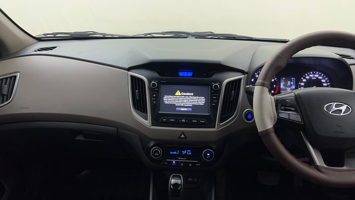Used 2016 Hyundai Creta 1.6 SX Plus AT Petrol Petrol Automatic interior MUSIC SYSTEM & AC CONTROL VIEW