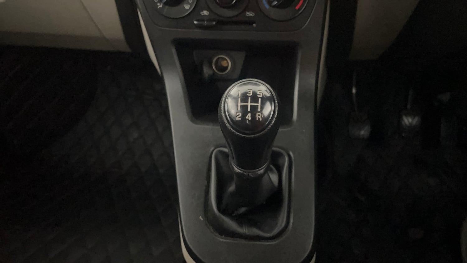 Used 2021 Maruti Suzuki Wagon R 1.0 VXi 1.0 Petrol Manual interior GEAR  KNOB VIEW
