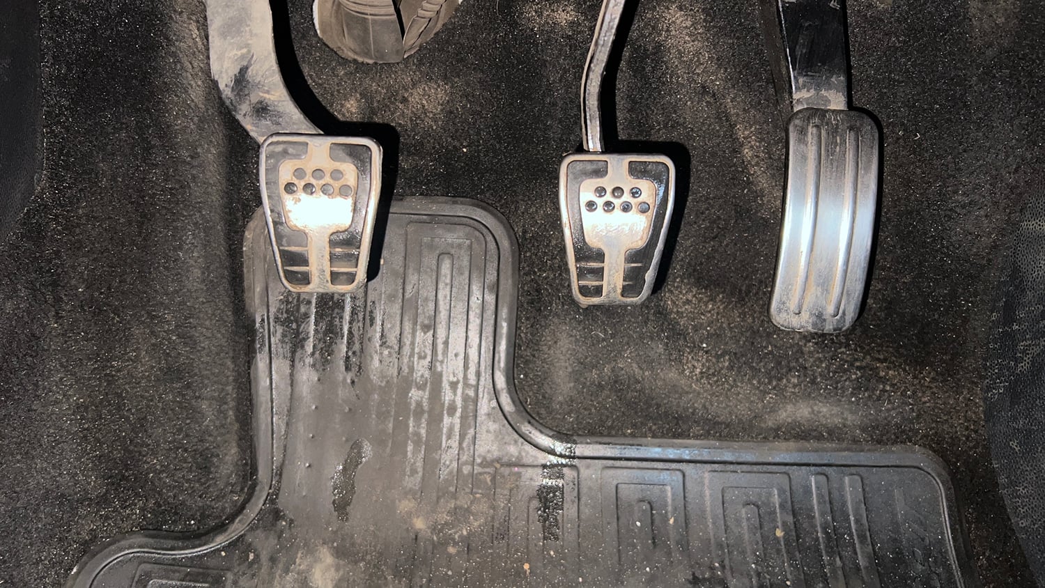 Used 2018 Ford EcoSport Titanium + 1.5L Ti-VCT Petrol Manual interior PEDALS VIEW