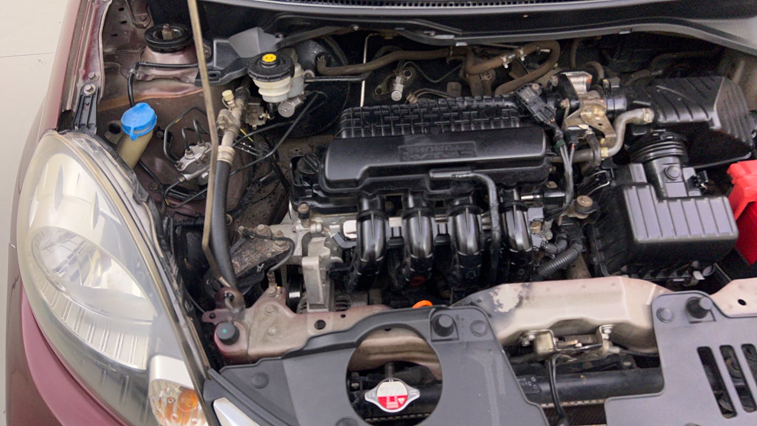 Used 2016 Honda Amaze 1.2 S i-VTEC Petrol Manual engine ENGINE RIGHT SIDE VIEW