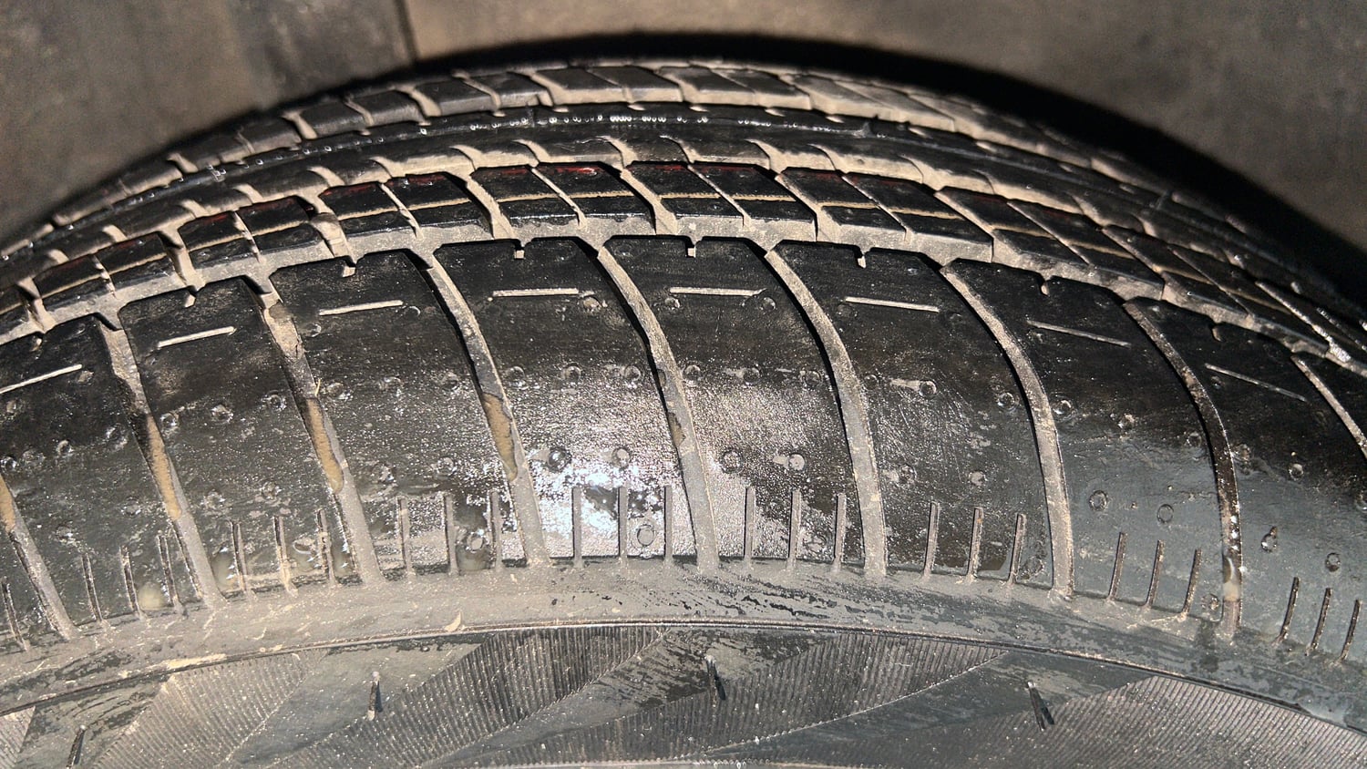 Used 2017 Honda Amaze 1.2 S i-VTEC Petrol Manual tyres RIGHT REAR TYRE TREAD VIEW