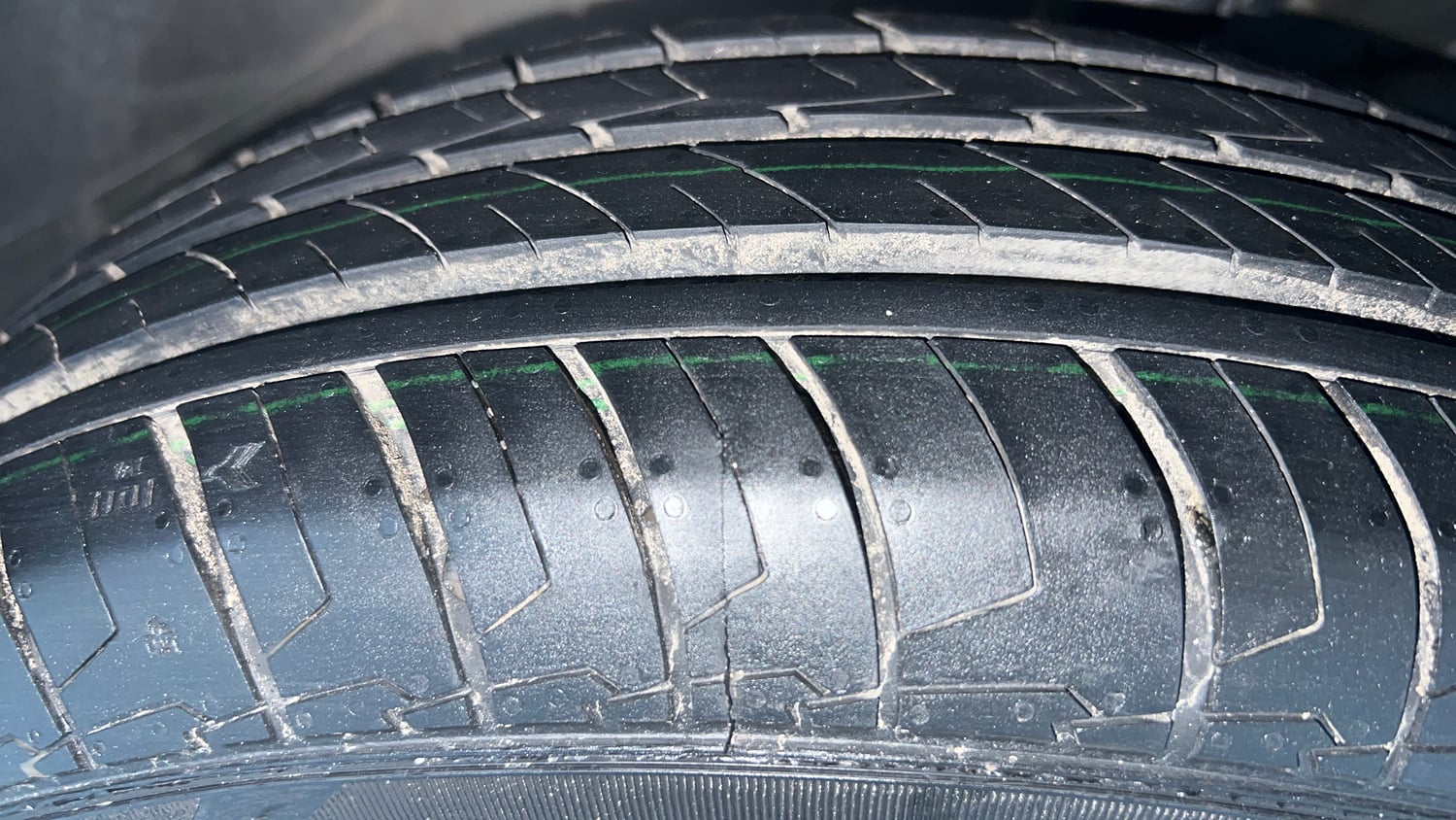 Used 2019 Maruti Suzuki Dzire VXi Petrol Manual tyres RIGHT FRONT TYRE TREAD VIEW
