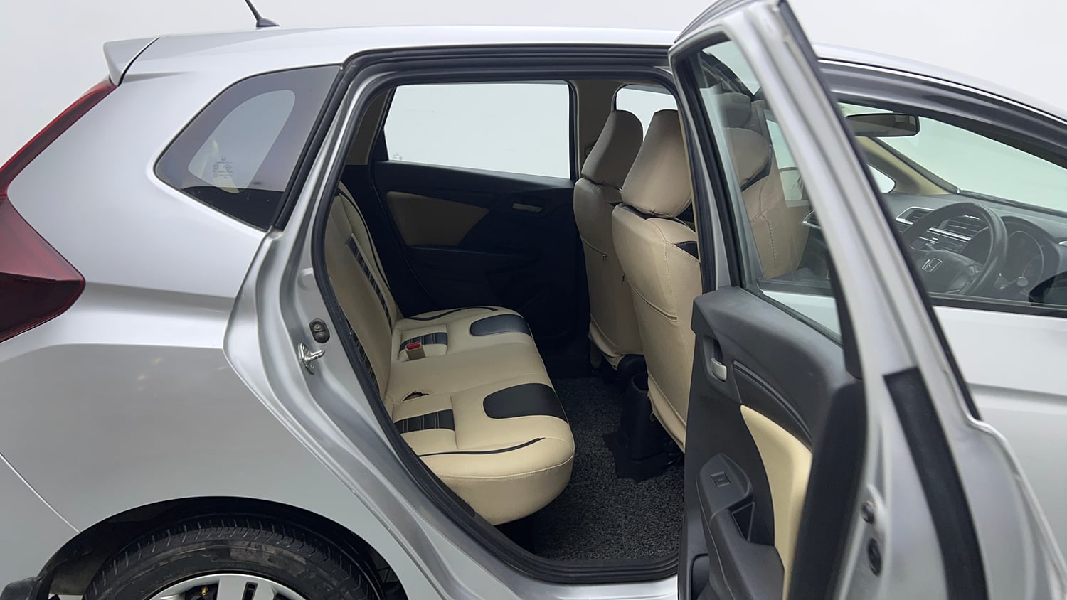 Used 2017 Honda Jazz SV Petrol Petrol Manual interior RIGHT SIDE REAR DOOR CABIN VIEW