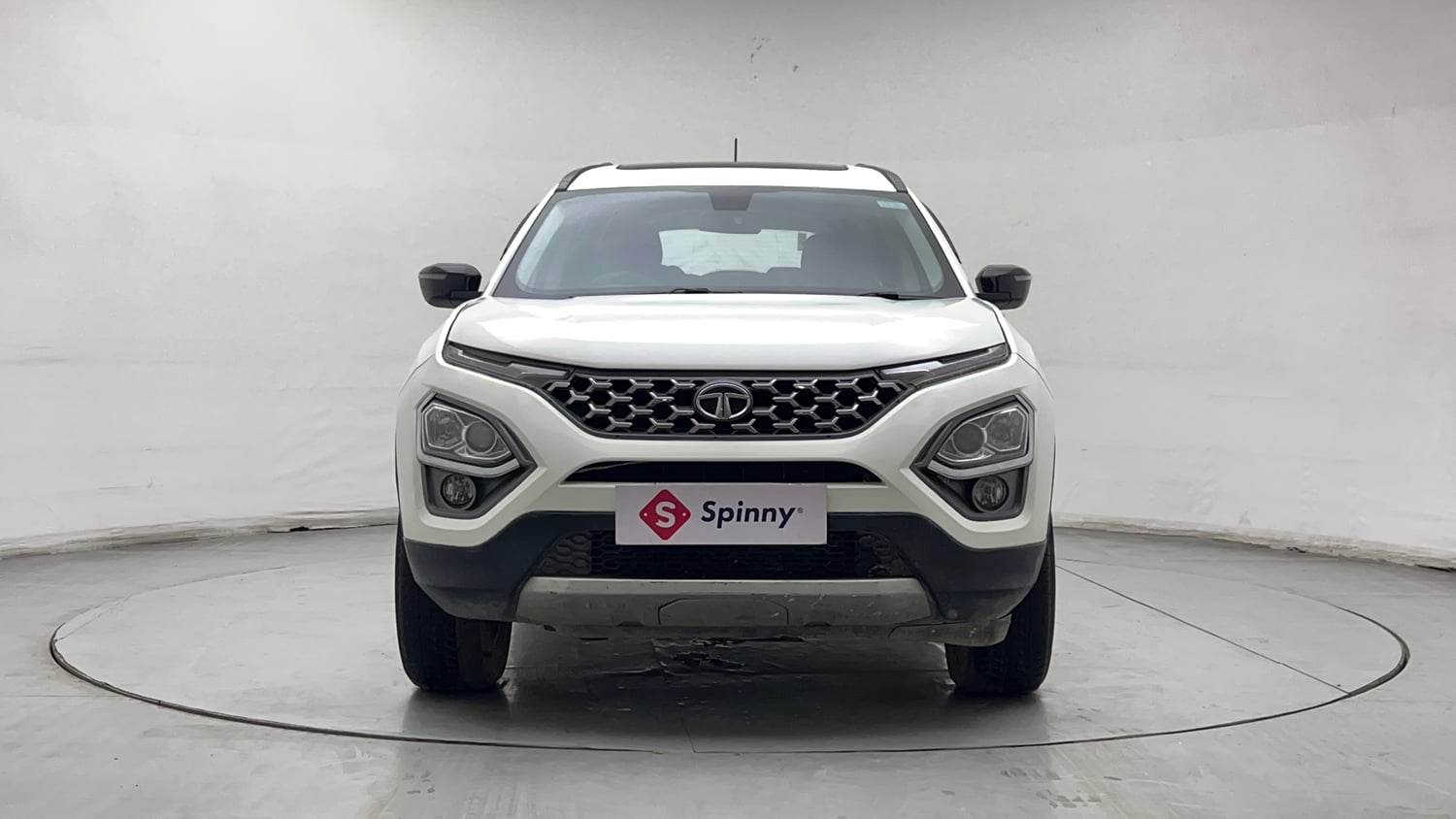 Used 2022 Tata Safari XTA Plus Diesel Automatic exterior FRONT VIEW