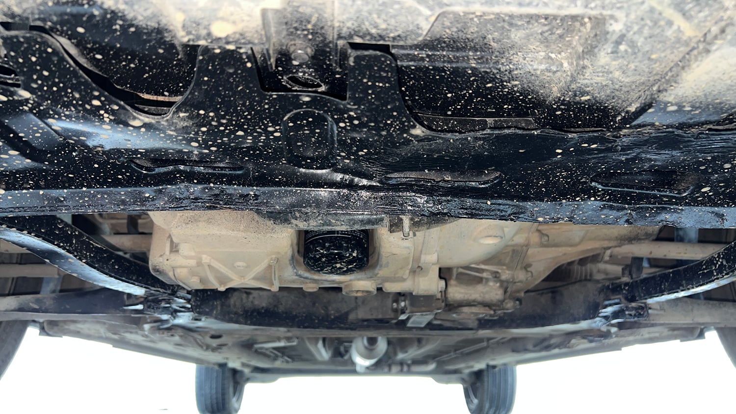 Used 2021 Nissan Magnite XL Petrol Manual extra FRONT LEFT UNDERBODY VIEW