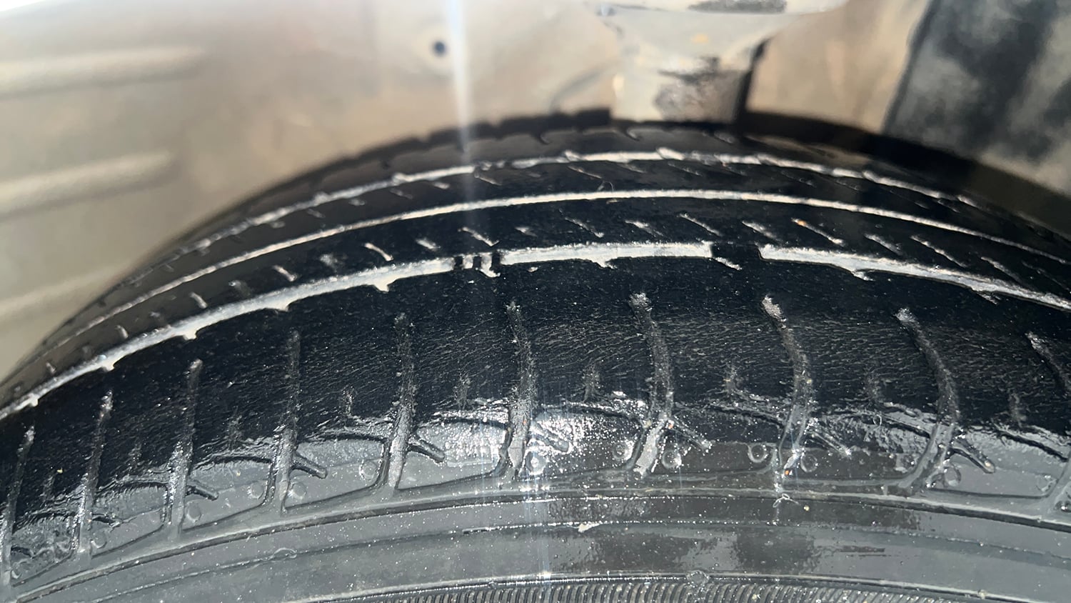 Used 2021 Maruti Suzuki Wagon R 1.0 VXi 1.0 Petrol Manual tyres RIGHT FRONT TYRE TREAD VIEW