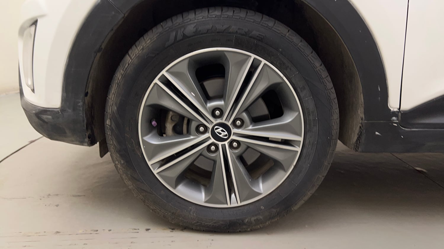 Used 2016 Hyundai Creta 1.6 SX Plus AT Petrol Petrol Automatic tyres LEFT FRONT TYRE RIM VIEW