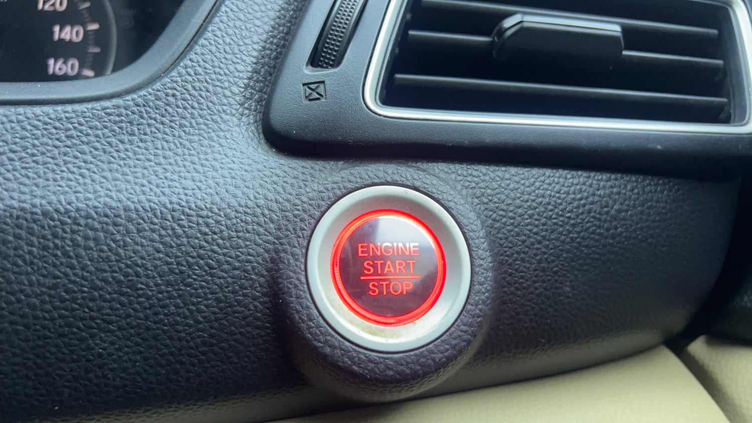 Used 2018 Honda Amaze 1.2 VX MT Petrol Petrol Manual top_features Keyless start