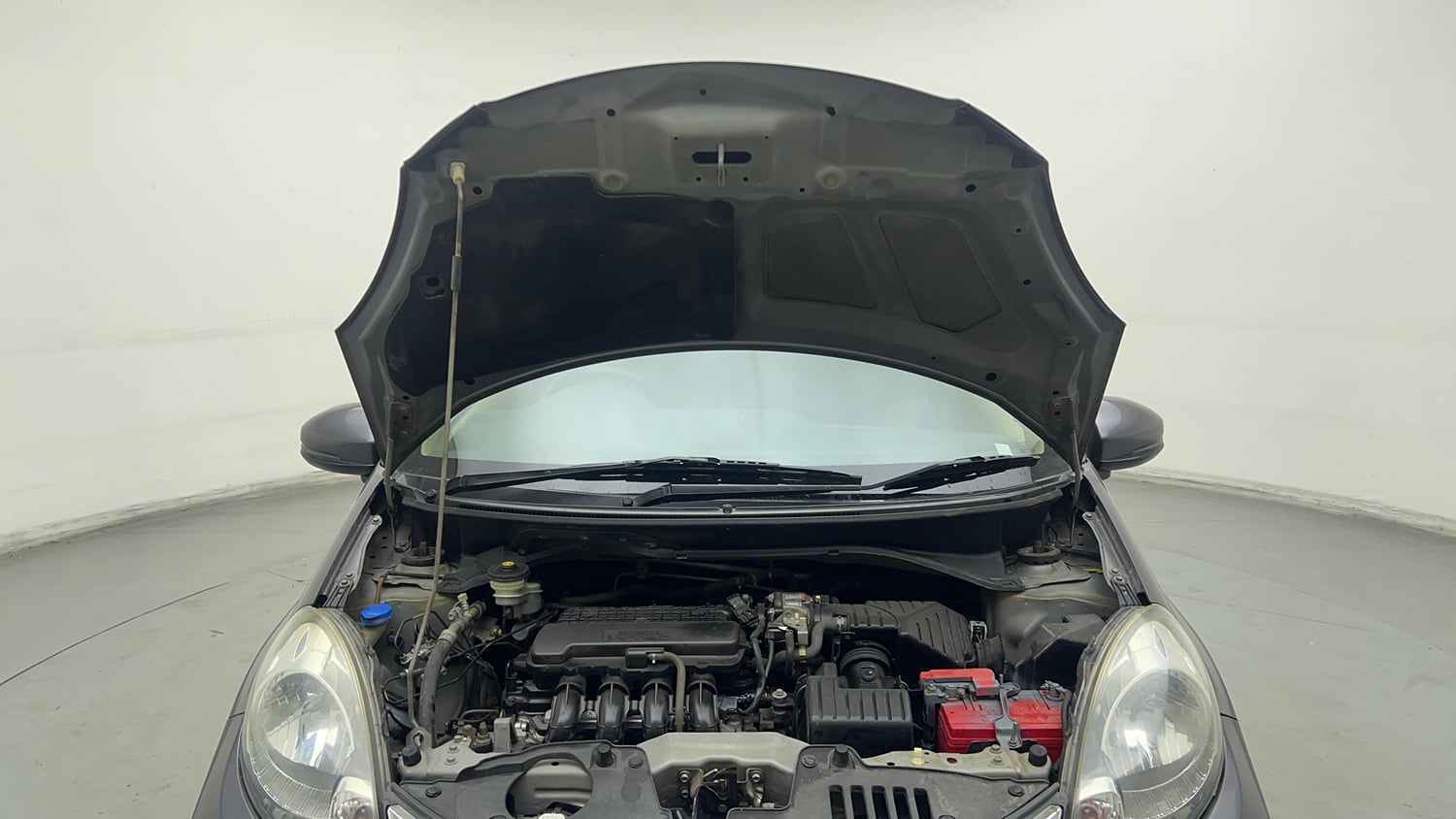 Used 2017 Honda Amaze 1.2 S i-VTEC Petrol Manual engine ENGINE & BONNET OPEN FRONT VIEW