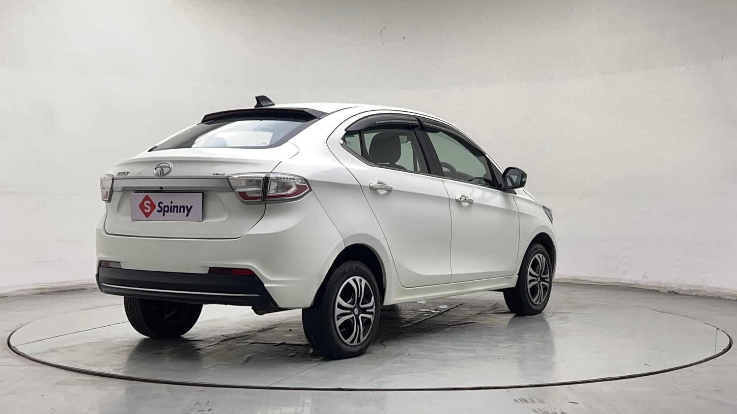 Used 2024 Tata Tigor XZ Plus CNG Cng Manual exterior RIGHT REAR CORNER VIEW