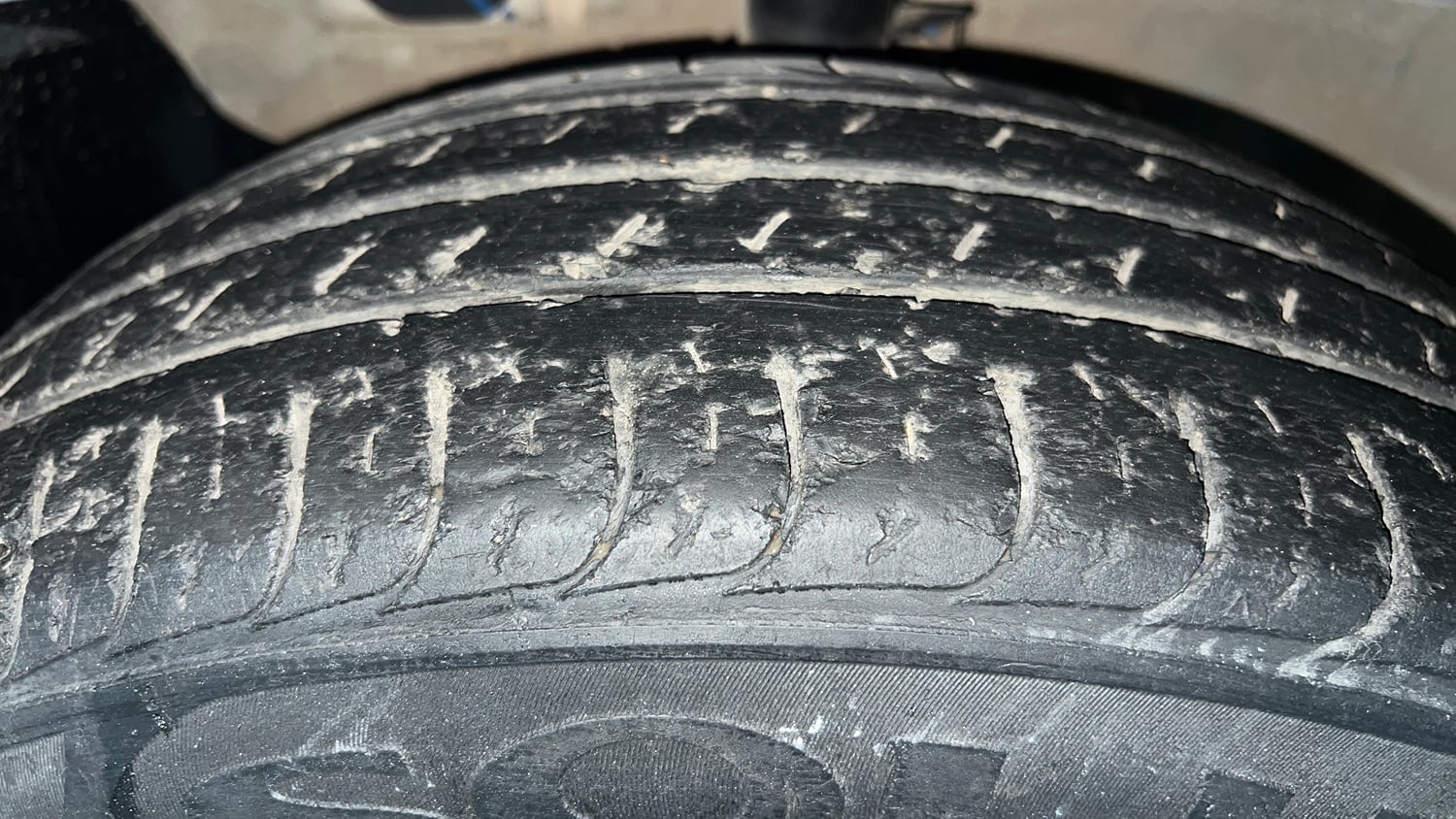 Used 2018 Hyundai Creta E Plus 1.6 Petrol Petrol Manual tyres LEFT FRONT TYRE TREAD VIEW