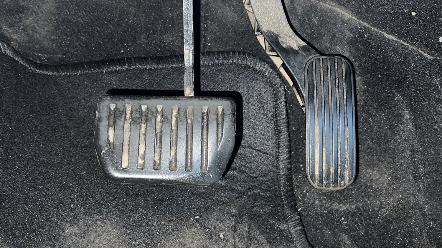 Used 2022 Tata Safari XTA Plus Diesel Automatic interior PEDALS VIEW