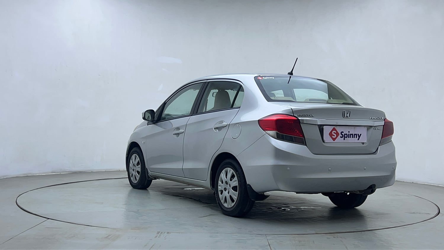 Used 2014 Honda Amaze 1.2 S i-VTEC CNG (Outside Fitted) Cng Manual exterior LEFT REAR CORNER VIEW