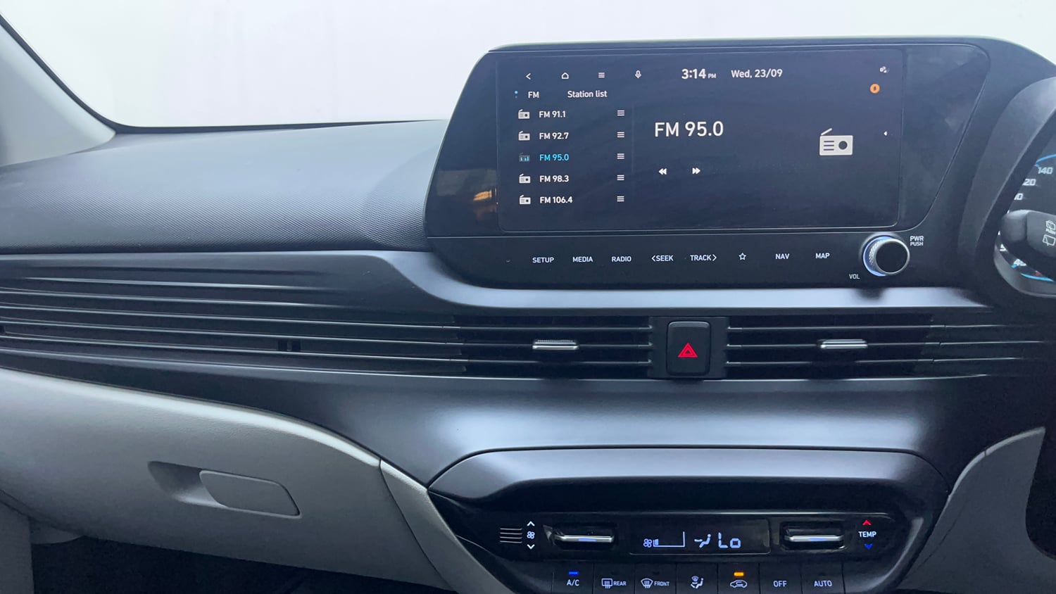 Used 2024 Hyundai New i20 Asta (O) 1.2 MT Petrol Manual interior MUSIC SYSTEM & AC CONTROL VIEW