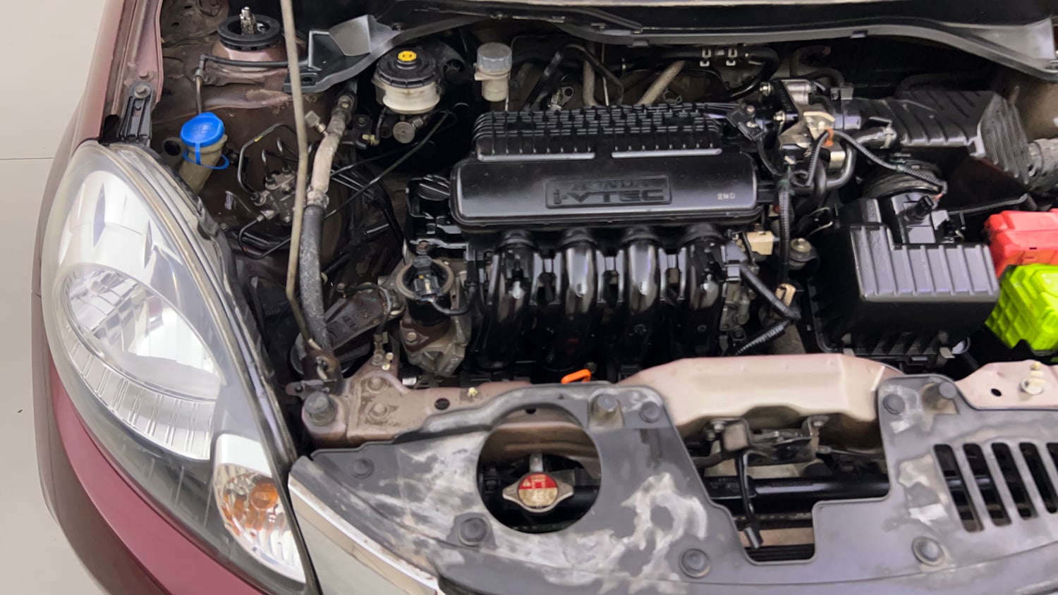 Used 2014 Honda Mobilio S Petrol Petrol Manual engine ENGINE RIGHT SIDE VIEW