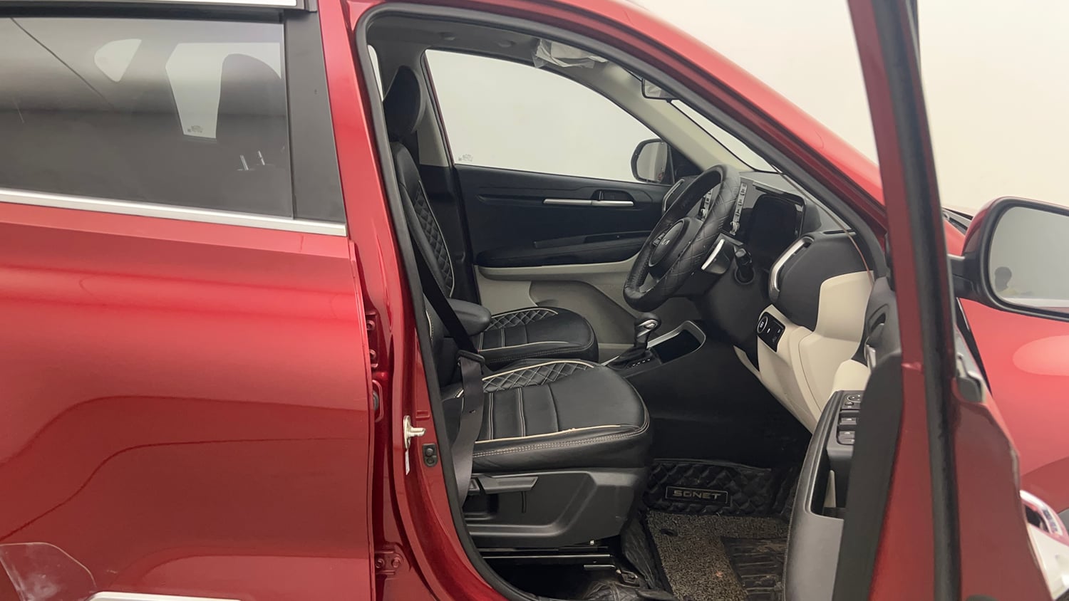 Used 2023 Kia Sonet HTX 1.0 DCT Petrol Automatic interior RIGHT SIDE FRONT DOOR CABIN VIEW