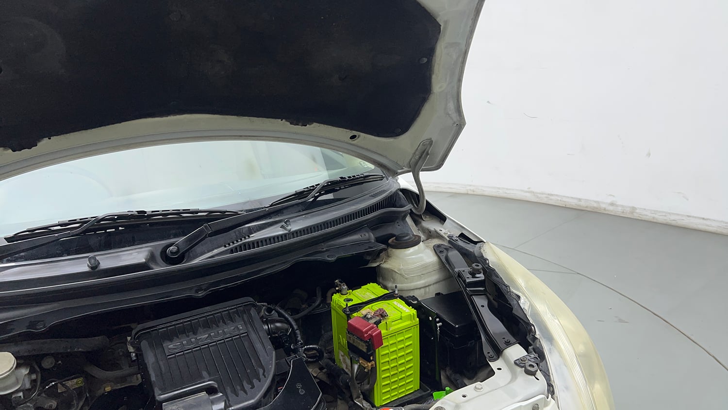 Used 2014 Maruti Suzuki Swift Dzire VXI Petrol Manual engine ENGINE LEFT SIDE HINGE & APRON VIEW
