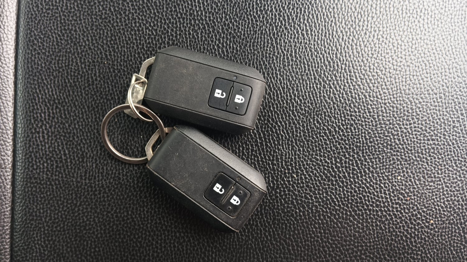 Used 2020 Maruti Suzuki Baleno Zeta Petrol Manual extra CAR KEY VIEW