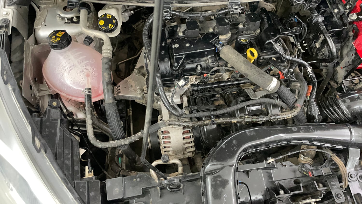 Used 2019 Ford Figo Aspire Titanium 1.2 Ti-VCT Petrol Manual engine ENGINE RIGHT SIDE VIEW