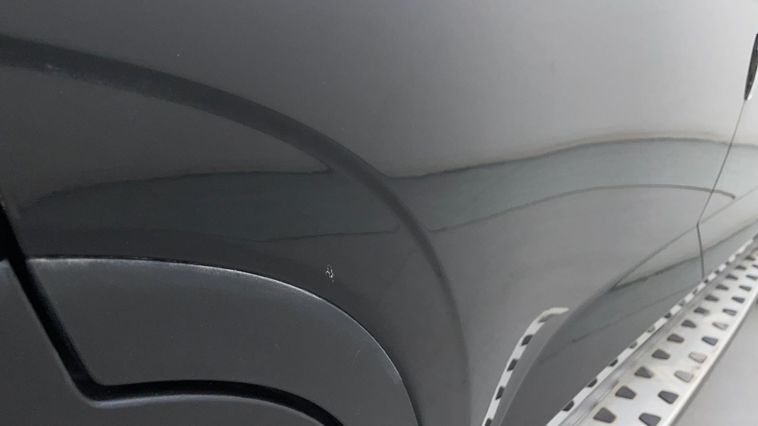 Used 2023 Hyundai Alcazar Signature (O) 6 STR 1.5 Petrol DCT Petrol Automatic dents MINOR SCRATCH