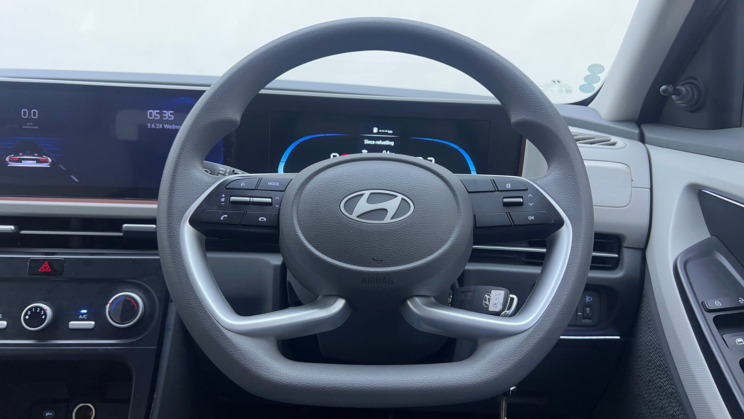 Used 2024 Hyundai Creta 1.5 MPi Petrol MT E Petrol Manual interior STEERING VIEW