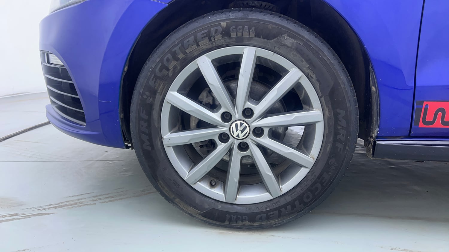 Used 2019 Volkswagen Polo Highline Plus 1.0 (P) 16 Alloy Petrol Manual tyres LEFT FRONT TYRE RIM VIEW