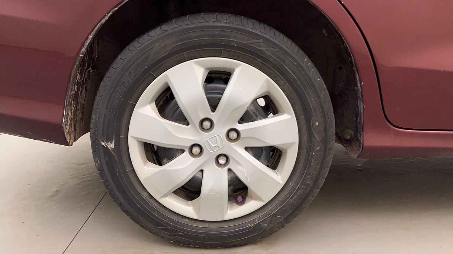 Used 2014 Honda Mobilio S Petrol Petrol Manual tyres RIGHT REAR TYRE RIM VIEW
