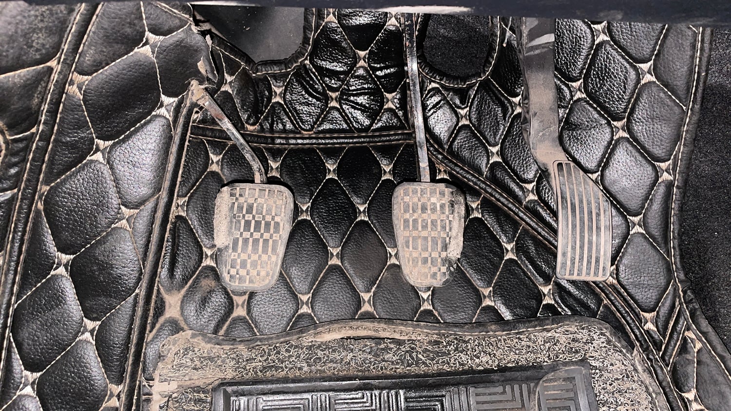 Used 2023 Tata Punch Adventure MT Petrol Manual interior PEDALS VIEW