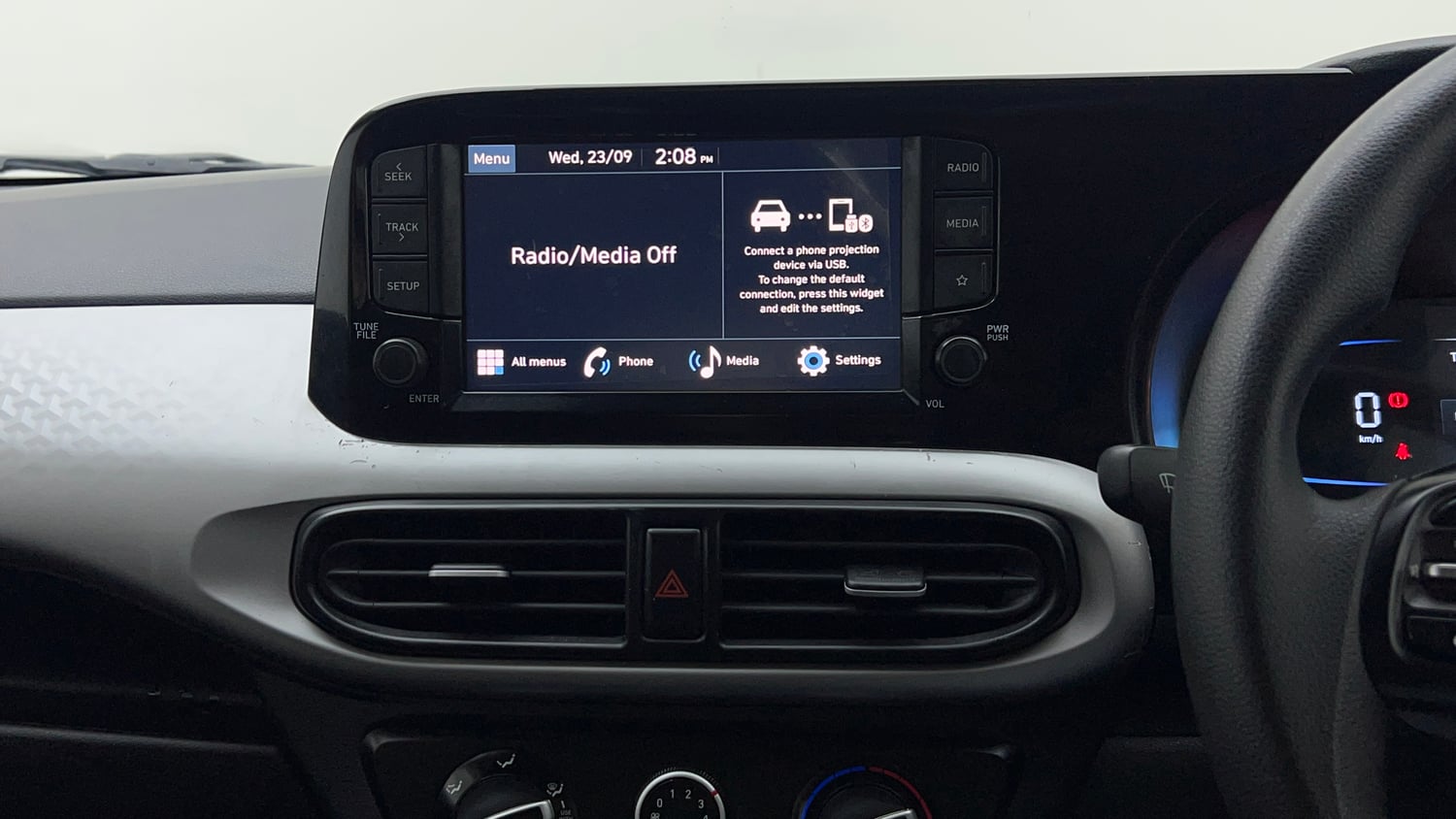 Used 2025 Hyundai Exter S 1.2 MT Petrol Manual top_features Integrated (in-dash) music system