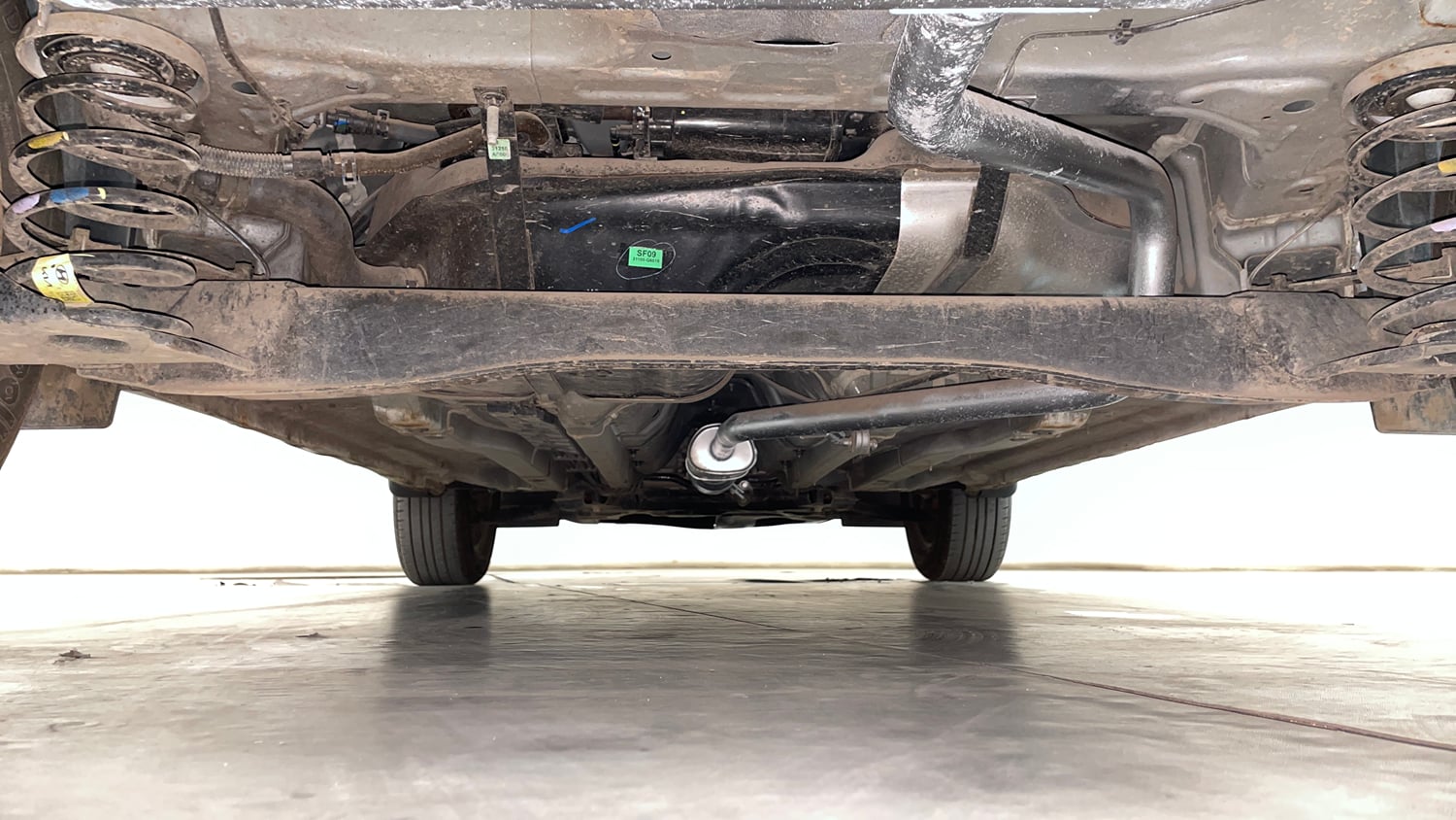 Used 2022 Hyundai Creta EX 1.5 Petrol Petrol Manual extra REAR UNDERBODY VIEW (TAKEN FROM REAR)