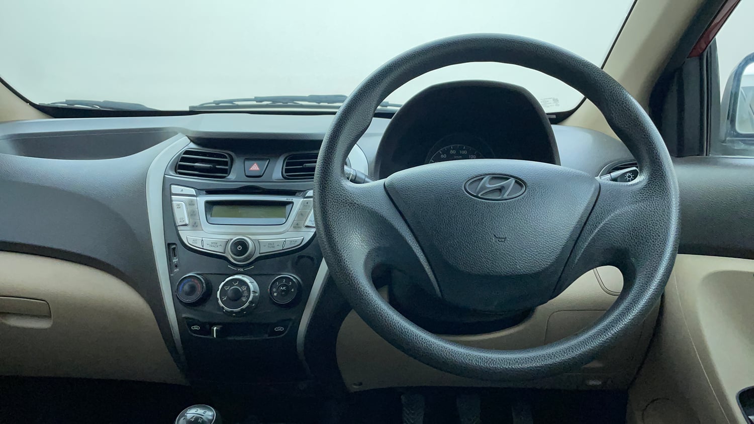 Used 2014 Hyundai Eon Era + Petrol Manual interior STEERING VIEW