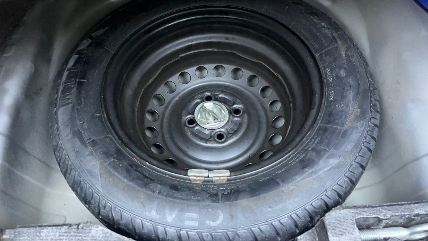 Used 2014 Honda Amaze 1.2 S i-VTEC Petrol Manual tyres SPARE TYRE VIEW