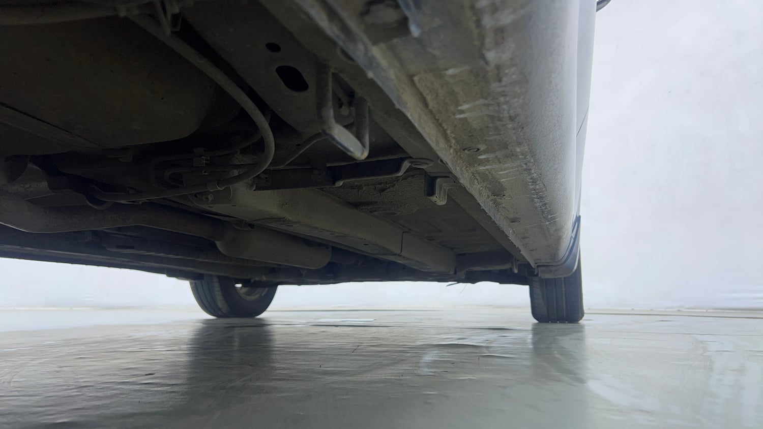 Used 2021 Maruti Suzuki Ciaz Zeta 1.5 AT Petrol Automatic extra REAR RIGHT UNDERBODY VIEW