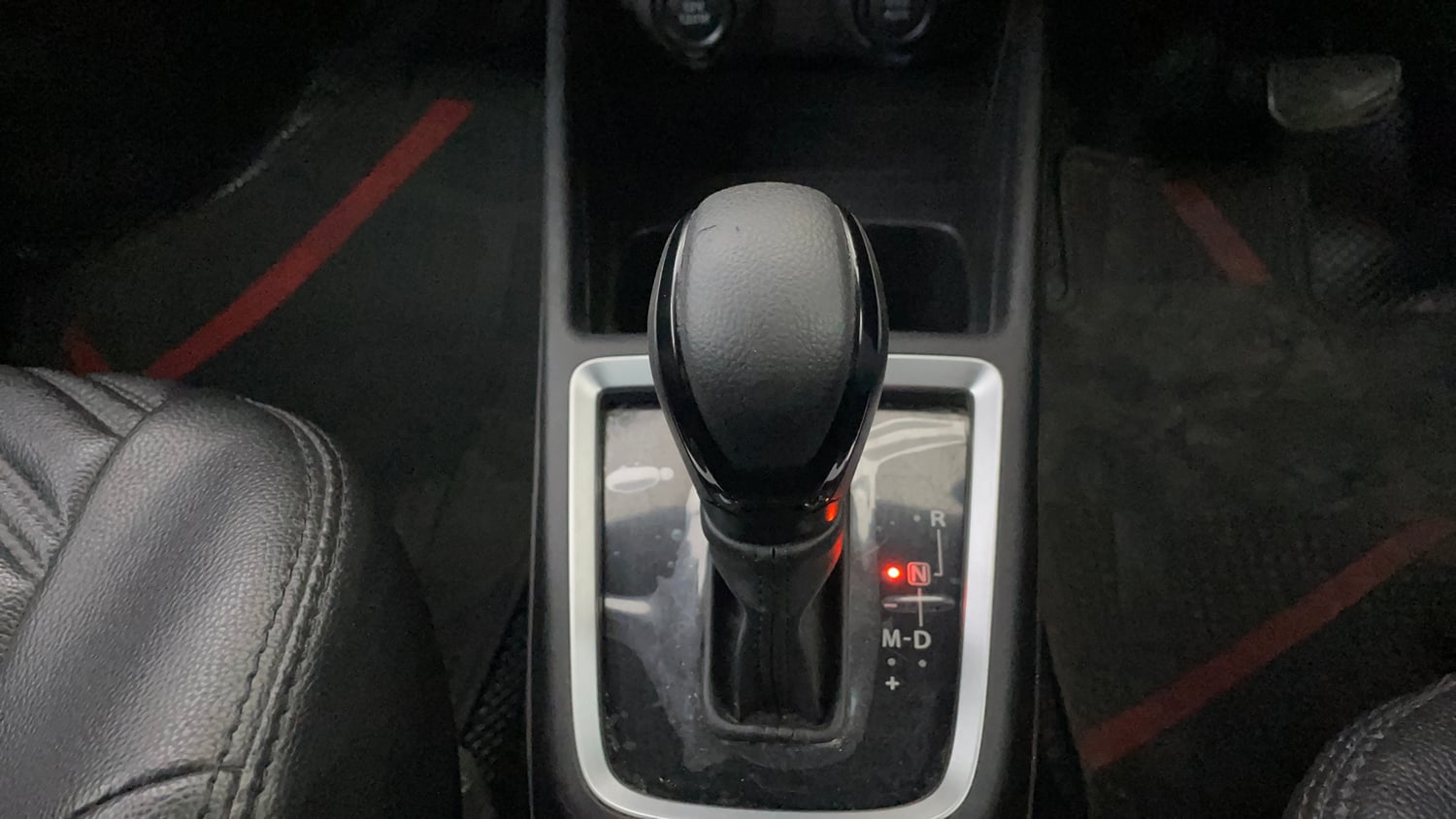 Used 2022 Maruti Suzuki Swift VXi AMT Petrol Automatic interior GEAR  KNOB VIEW