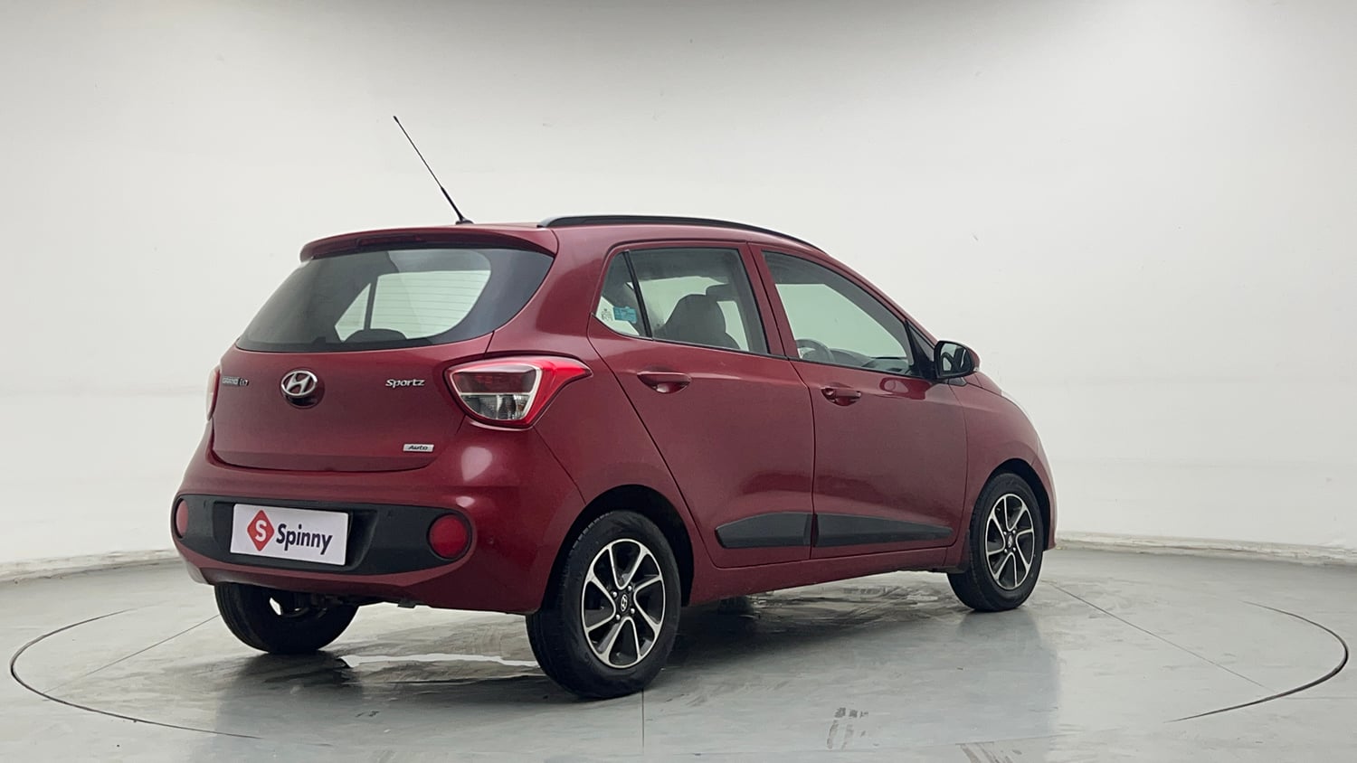Used 2017 Hyundai Grand i10 Sportz (O) AT 1.2 Kappa VTVT Petrol Automatic exterior RIGHT REAR CORNER VIEW