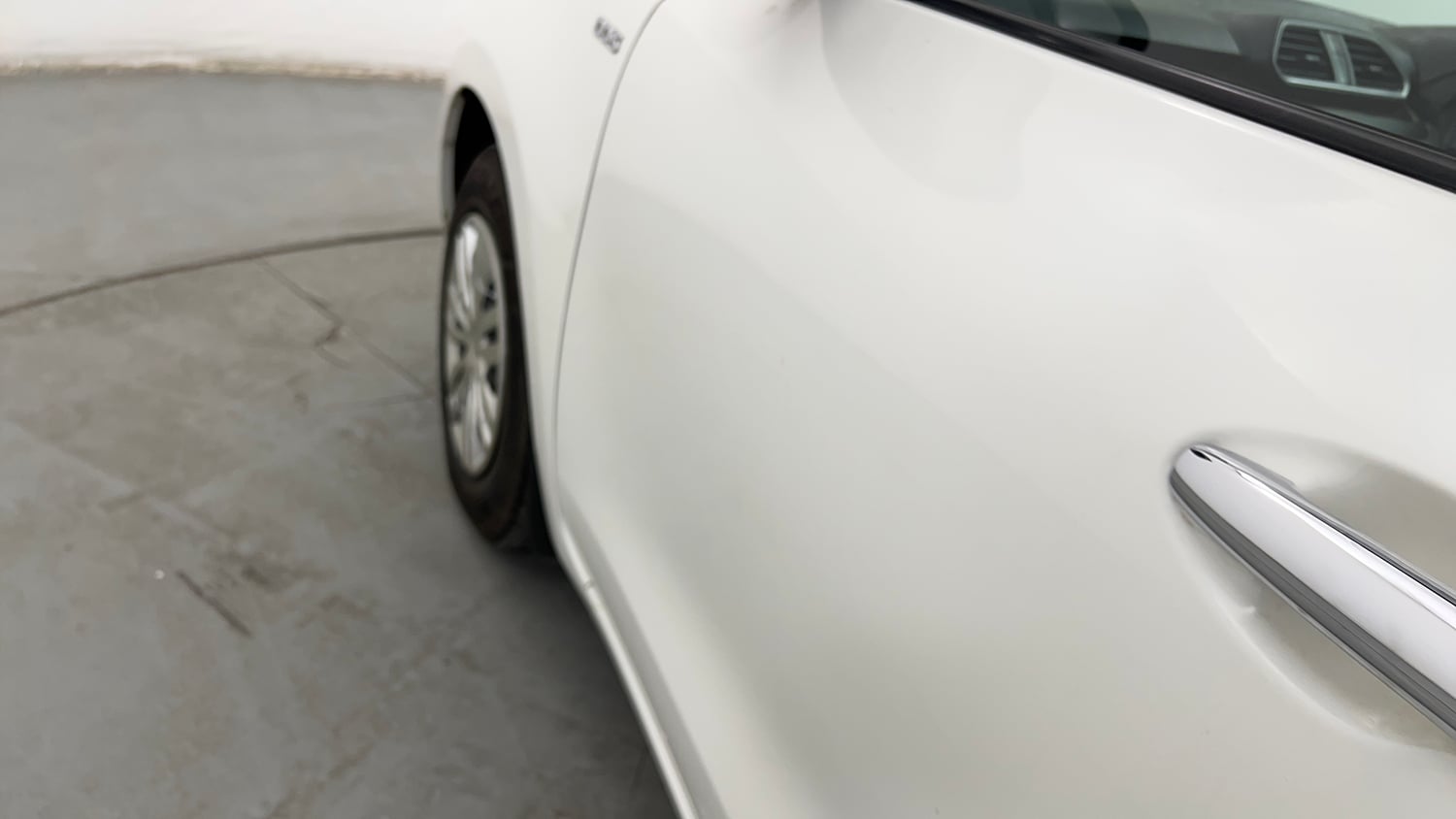 Used 2019 Maruti Suzuki Dzire VDi AMT Diesel Automatic dents MINOR DENT