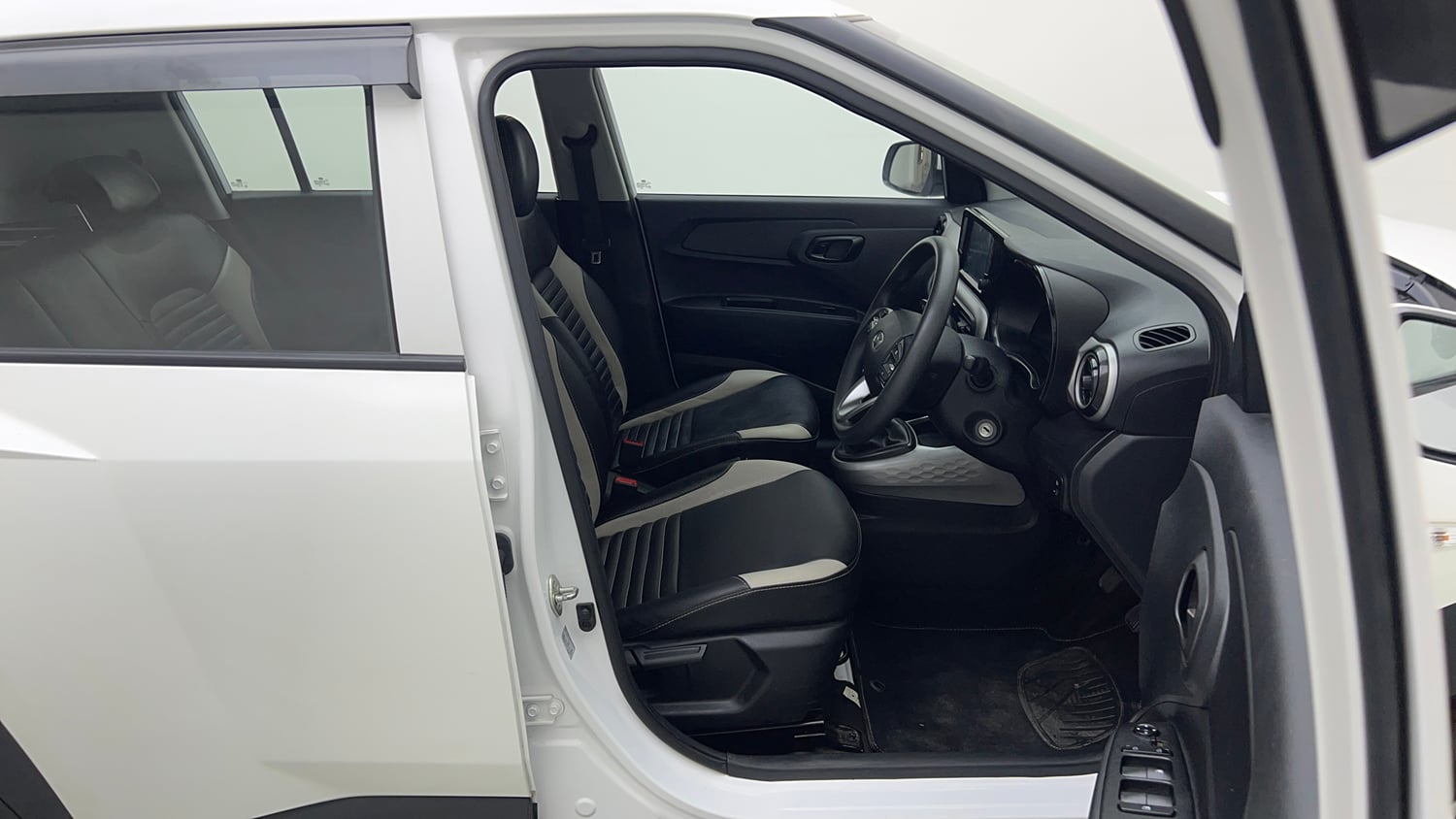Used 2025 Hyundai Exter S 1.2 MT Petrol Manual interior RIGHT SIDE FRONT DOOR CABIN VIEW