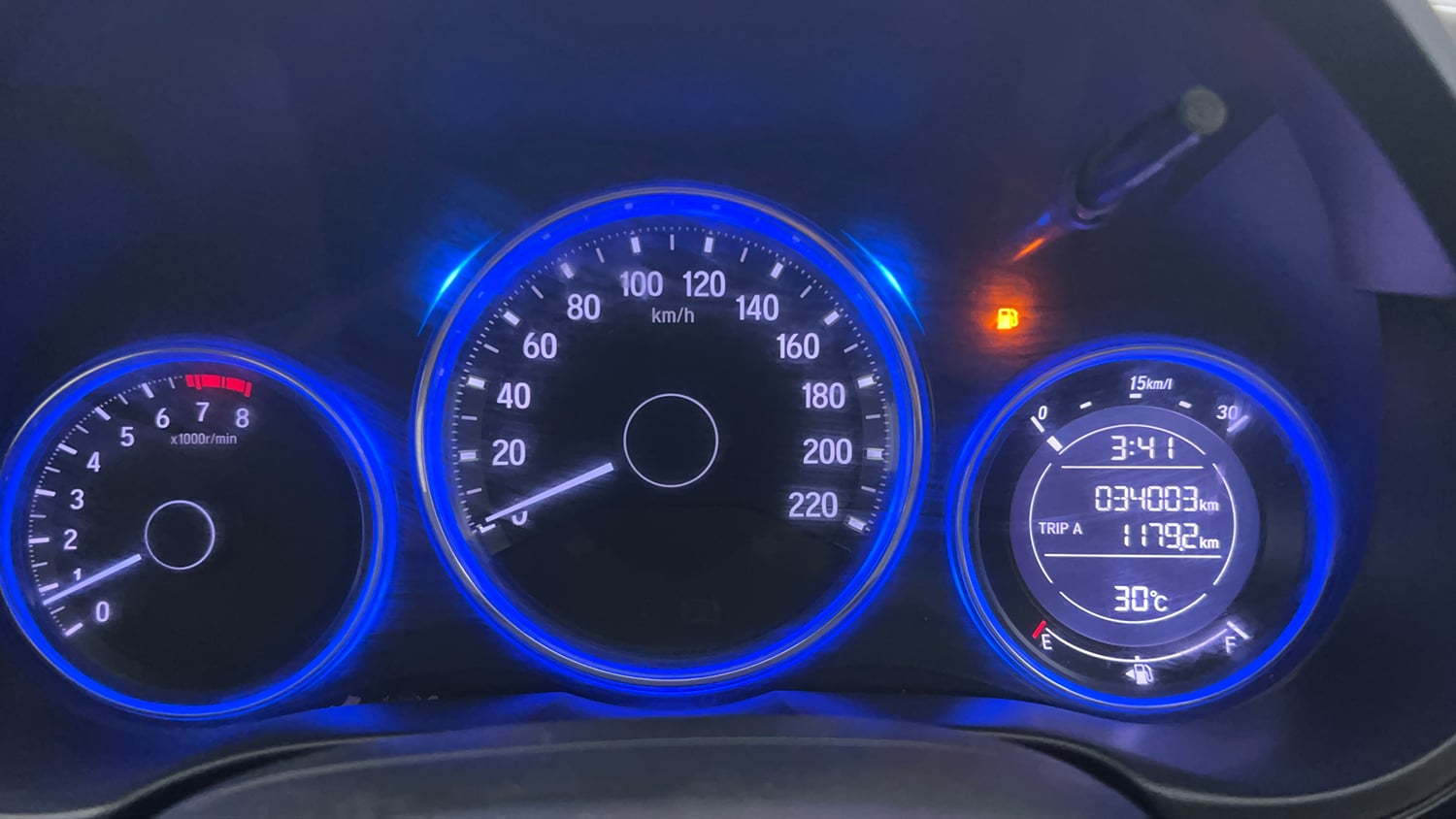 Used 2016 Honda City V Petrol Manual interior CLUSTERMETER VIEW