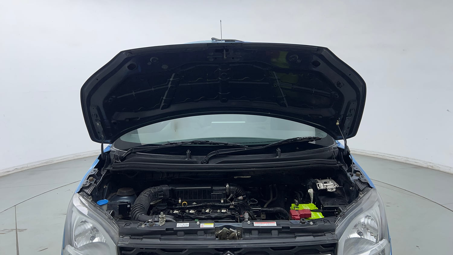 Used 2020 Maruti Suzuki Wagon R ZXi 1.2 Petrol Manual engine ENGINE & BONNET OPEN FRONT VIEW