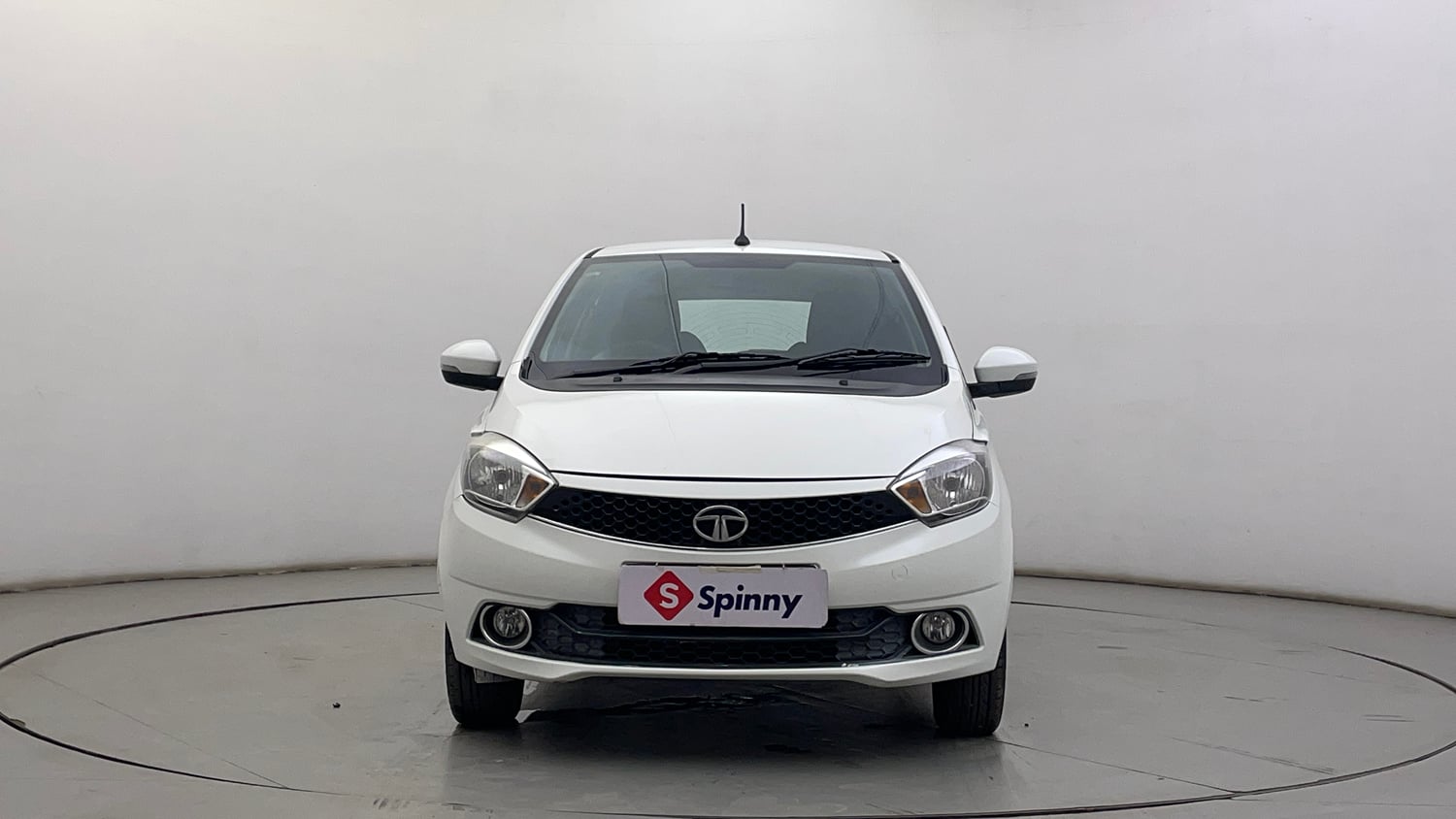 Used 2018 Tata Tiago Revotron XZ Petrol Manual exterior FRONT VIEW