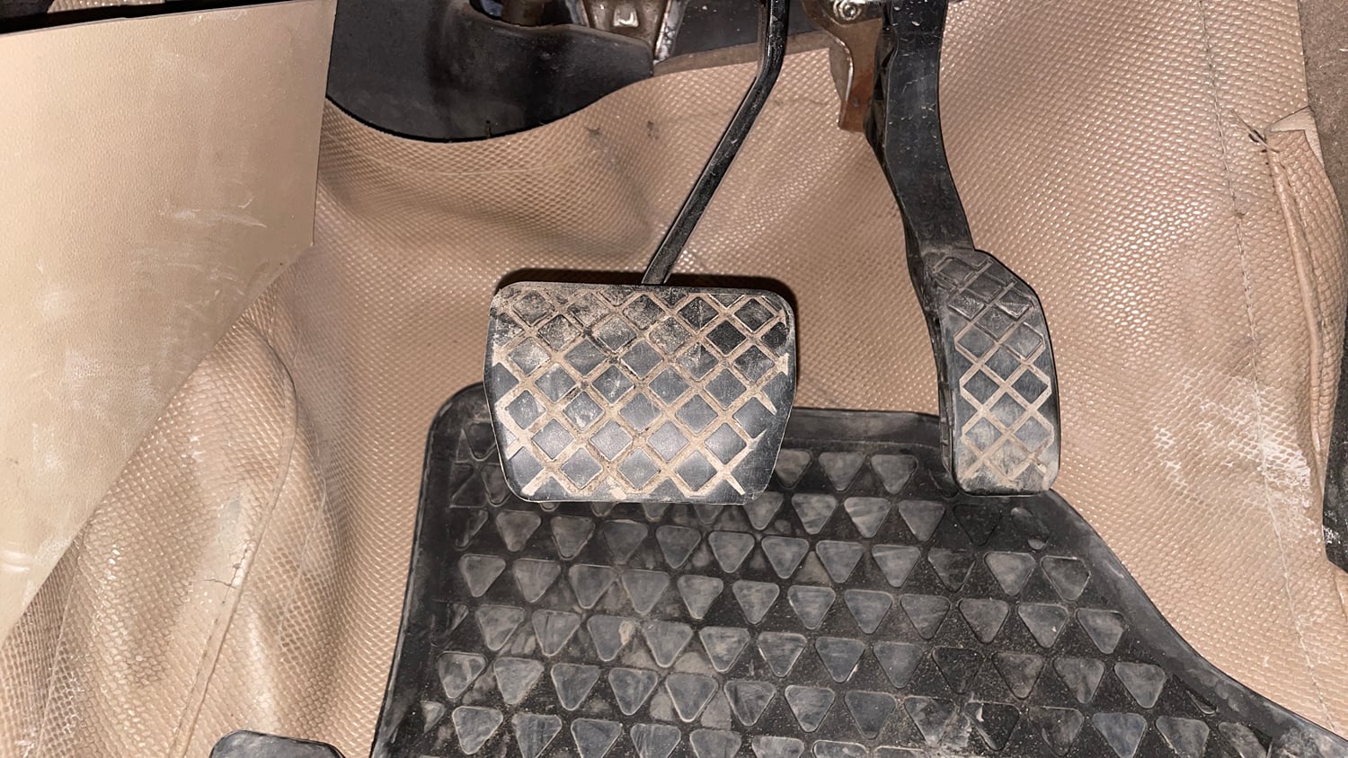 Used 2018 Volkswagen Ameo Highline 1.5L AT Diesel Automatic interior PEDALS VIEW