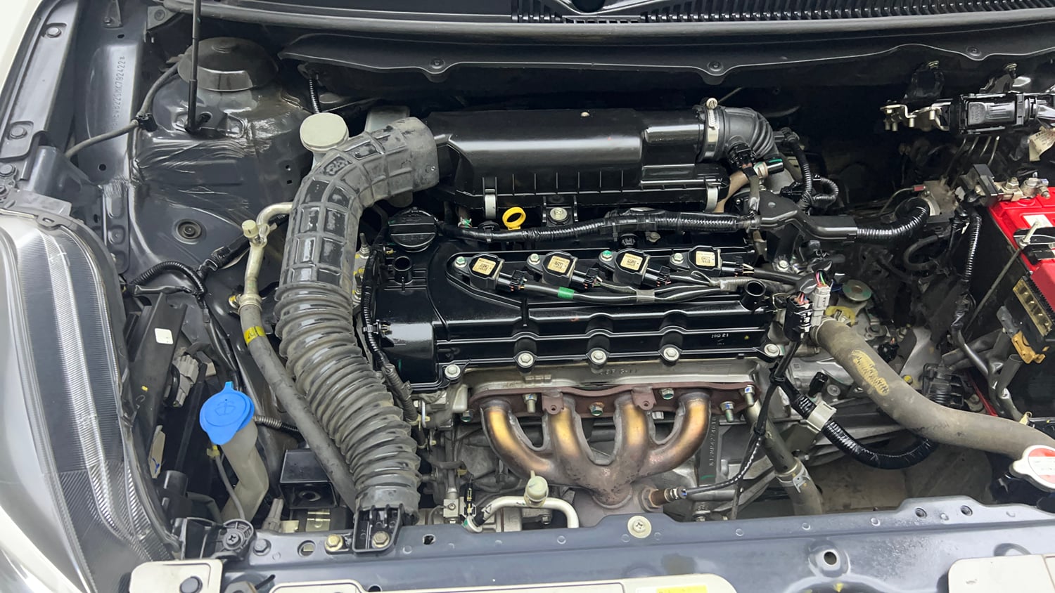 Used 2021 Maruti Suzuki Baleno Zeta Petrol Manual engine ENGINE RIGHT SIDE VIEW