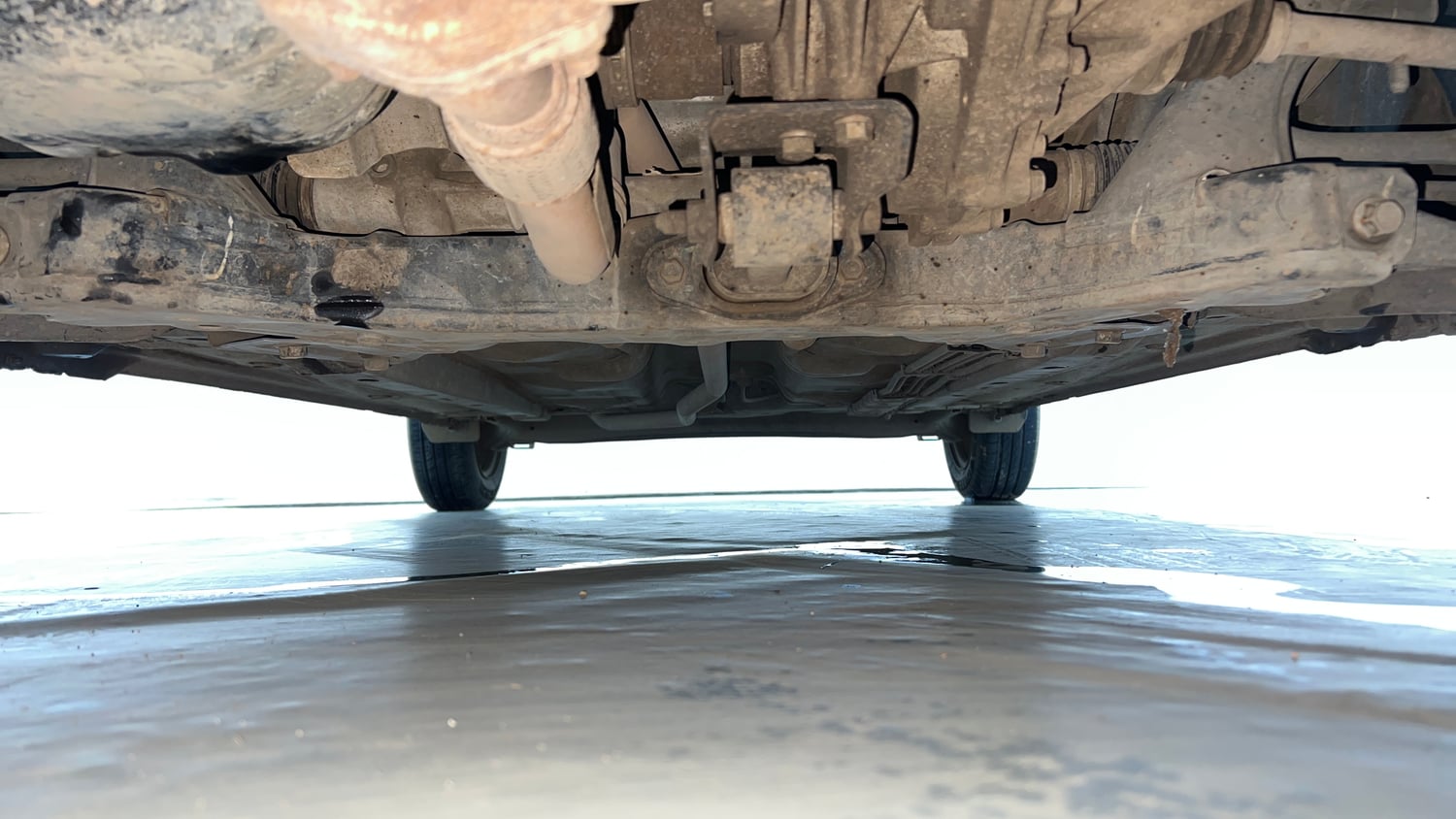 Used 2019 Hyundai Santro Sportz CNG Cng Manual extra FRONT LEFT UNDERBODY VIEW